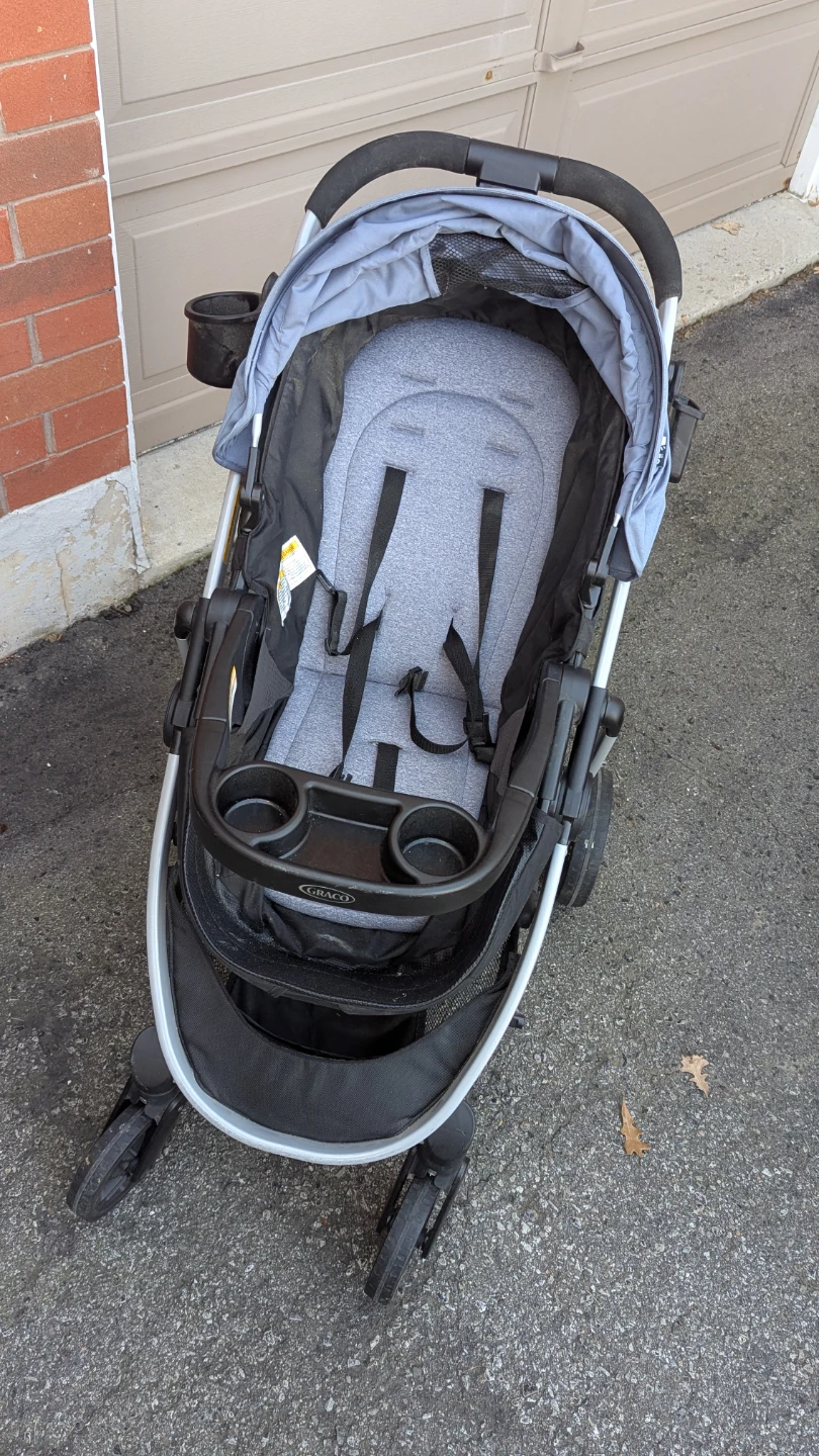 Graco Stroller - Grey and Black - photo 2