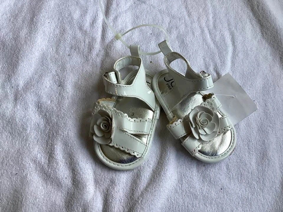Baby girls sz 3 shoes & sandals - photo 5