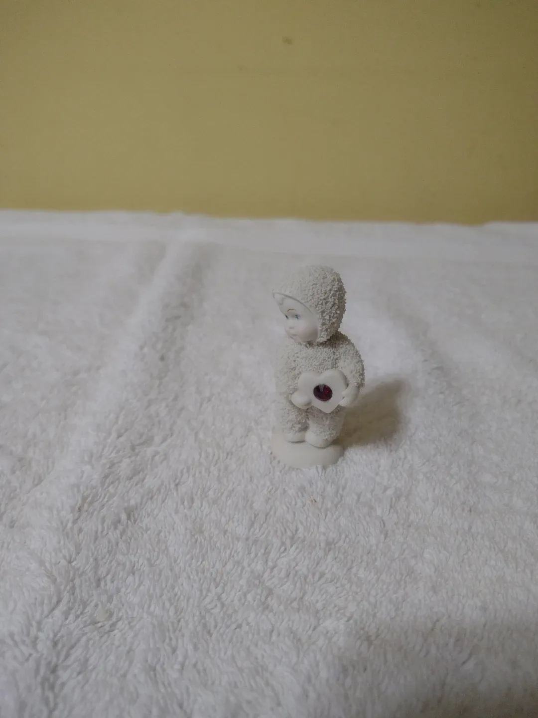 Enesco Snowbabies Figurine w/ Heart image indicator(2)