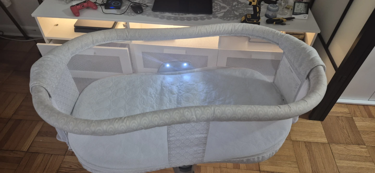 Halo Bassinest Swivel Sleeper - Newborn Bassinet - photo 2