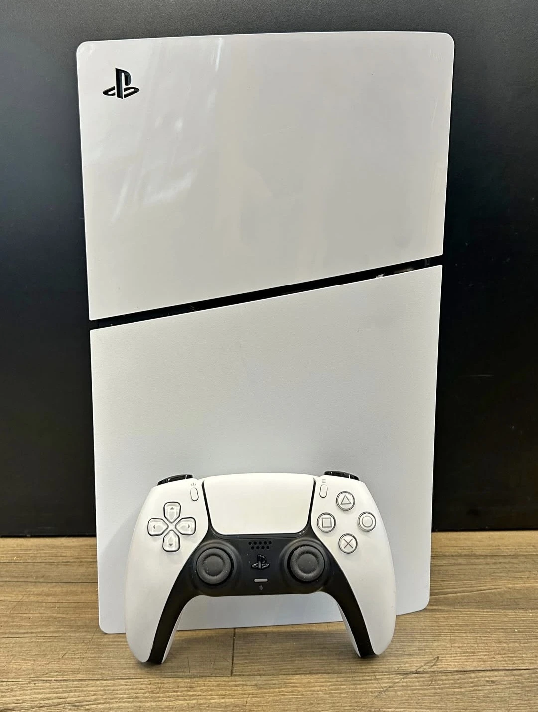 PS5 Slim (disk) + PSVR2 + accessories and Games : Full Setup - photo 2