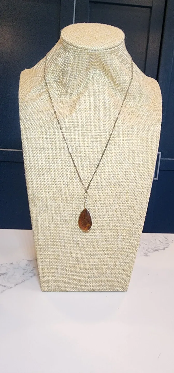 Amber Teardrop Pendant Necklace
