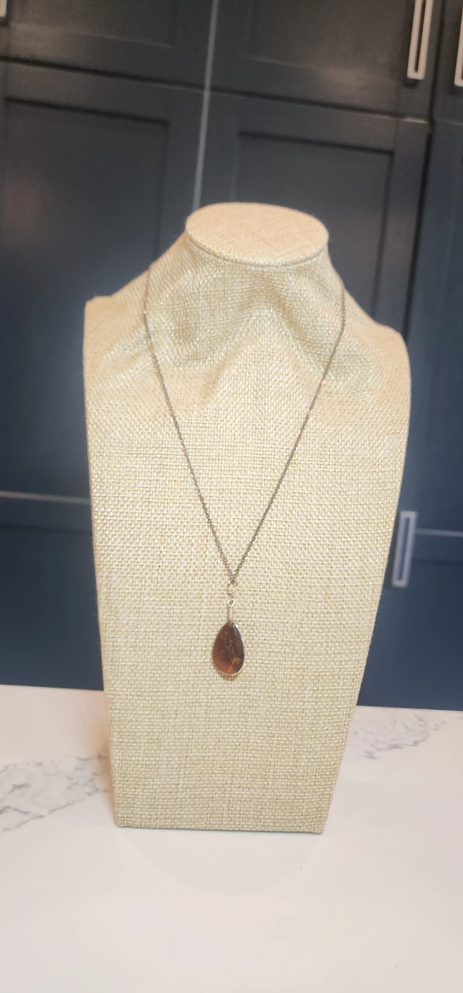Amber Teardrop Pendant Necklace - photo 3