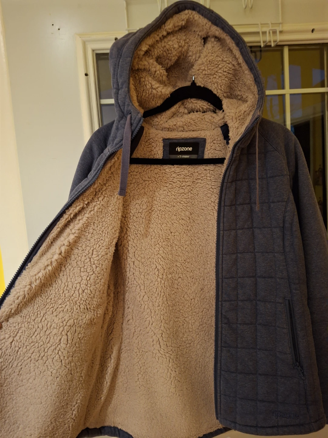 Ripzone +T-max Hooded Jacket - Size M/M