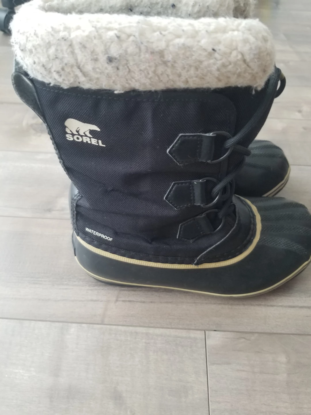 Sorel Waterproof Winter Boots - Size 5
