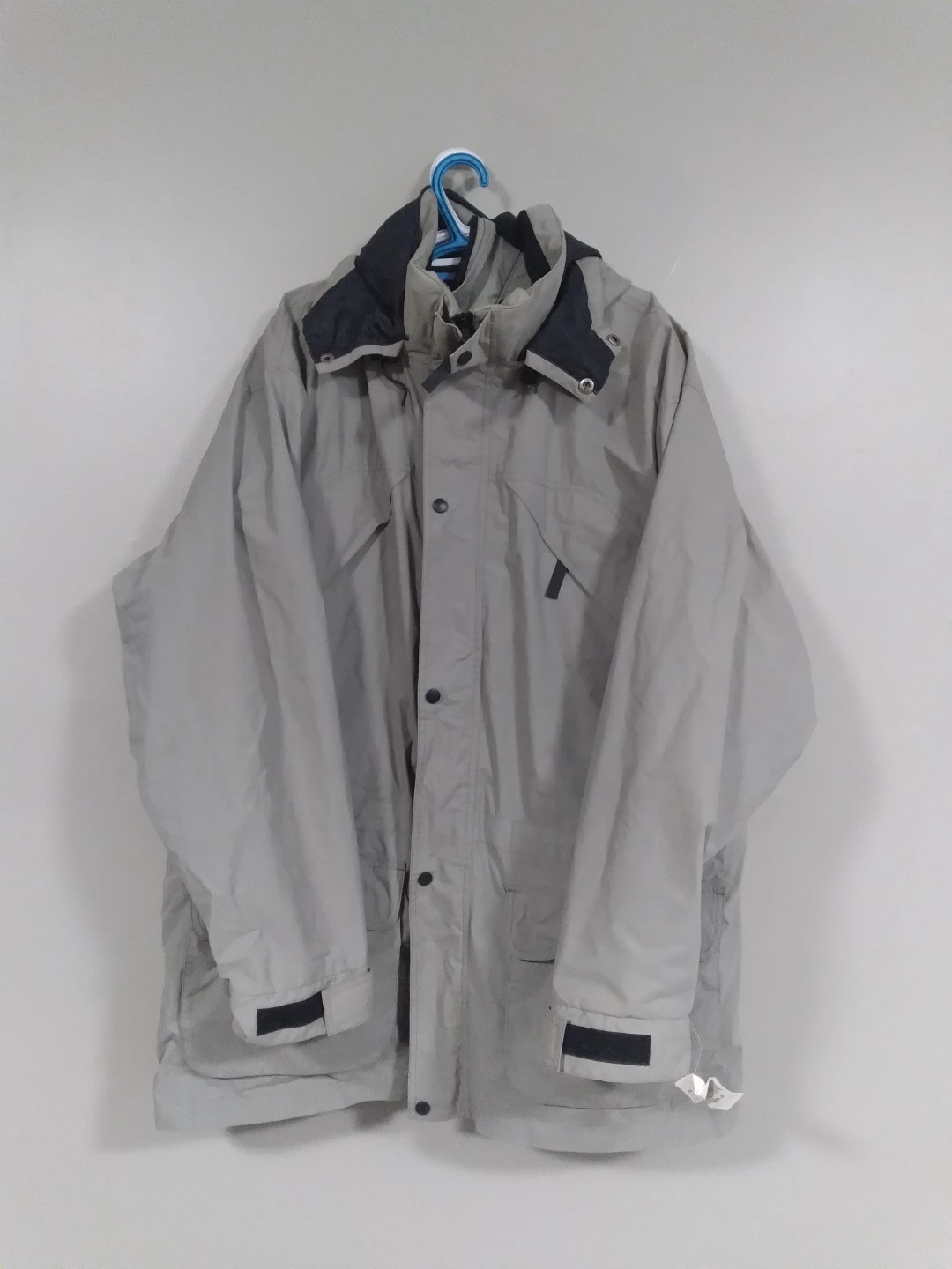 Jackets, coats and hoodies - photo 4