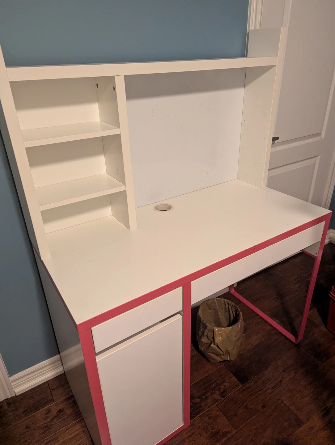 IKEA White Desk with Hutch