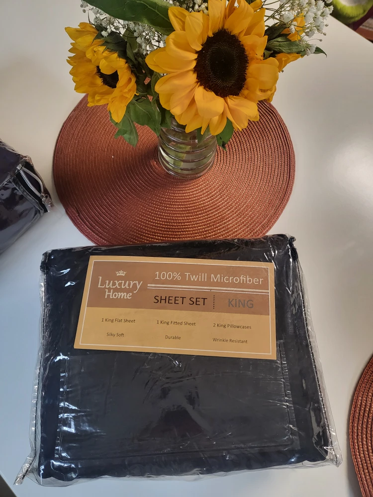 Luxury Home King Sheet Set - New