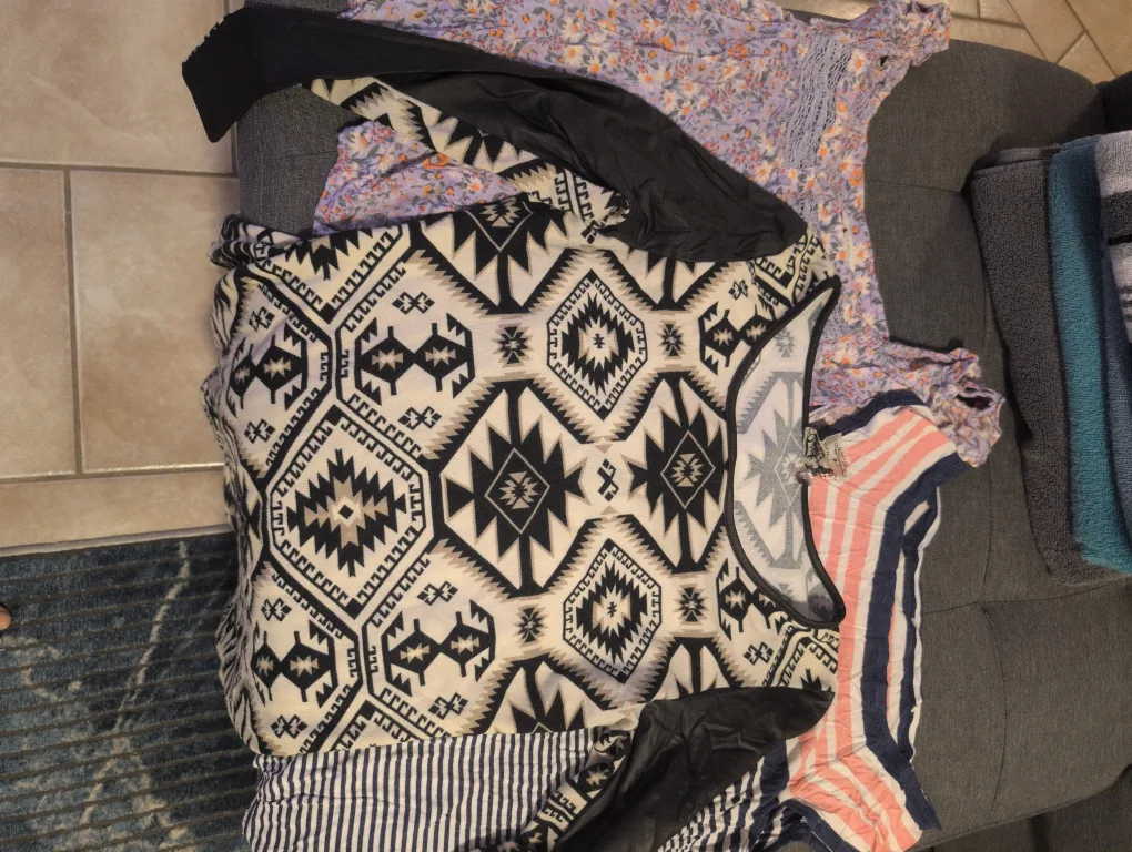 Mixed Clothing Lot