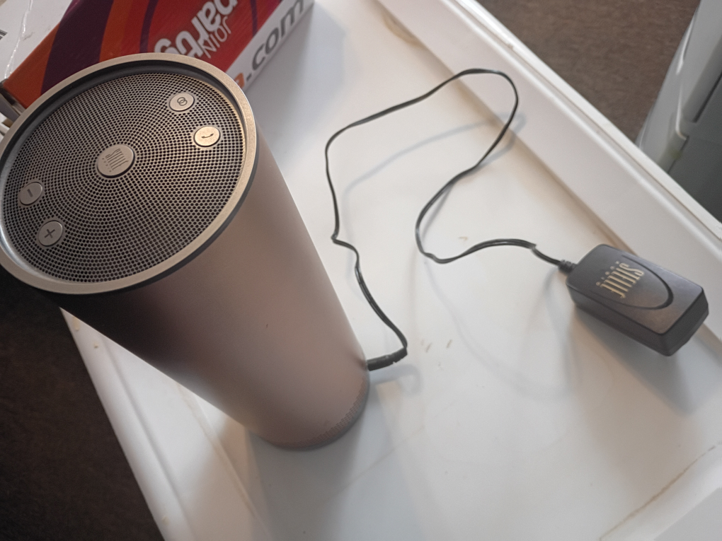 #Cleanout Stelle Pillar Bluetooth speaker