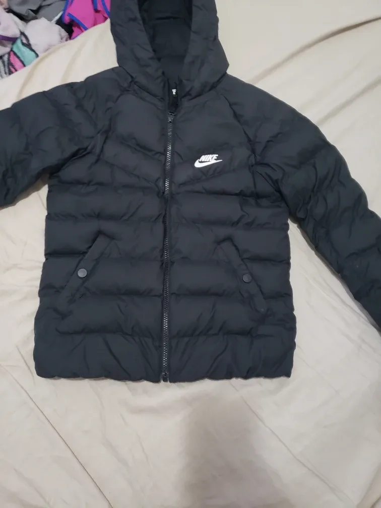 Nike Black Puffer Jacket - Size S