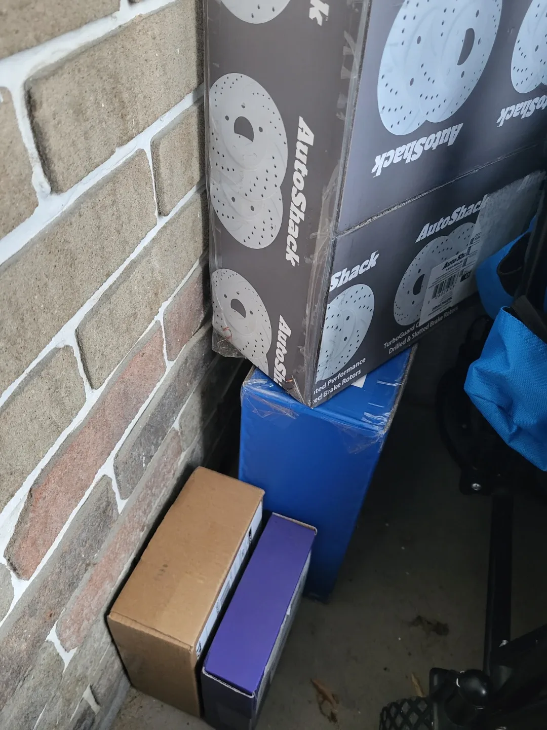 AutoShack Brake Rotors & Ceramic Brake Pad Kit