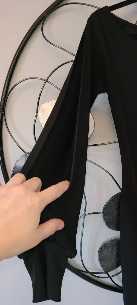 XOXO Black Long Sleeve Dress - Sz. M image indicator(4)