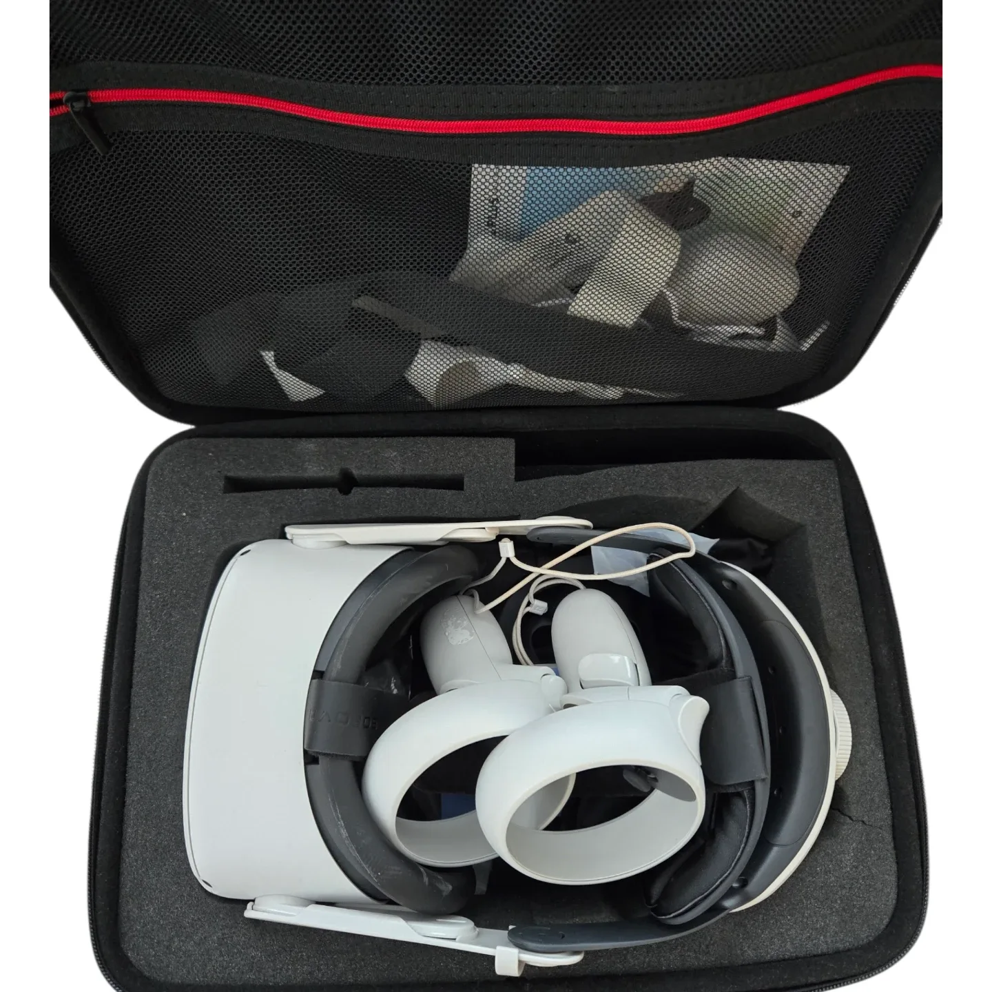 Meta Quest 2 VR Headset with Case