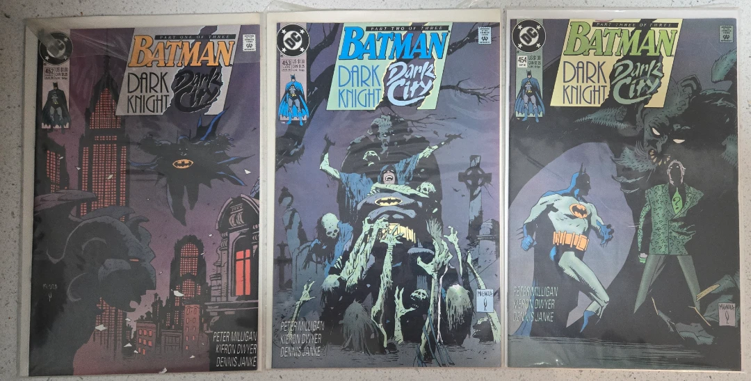 Batman Dark Knight Dark City Comic Book Set