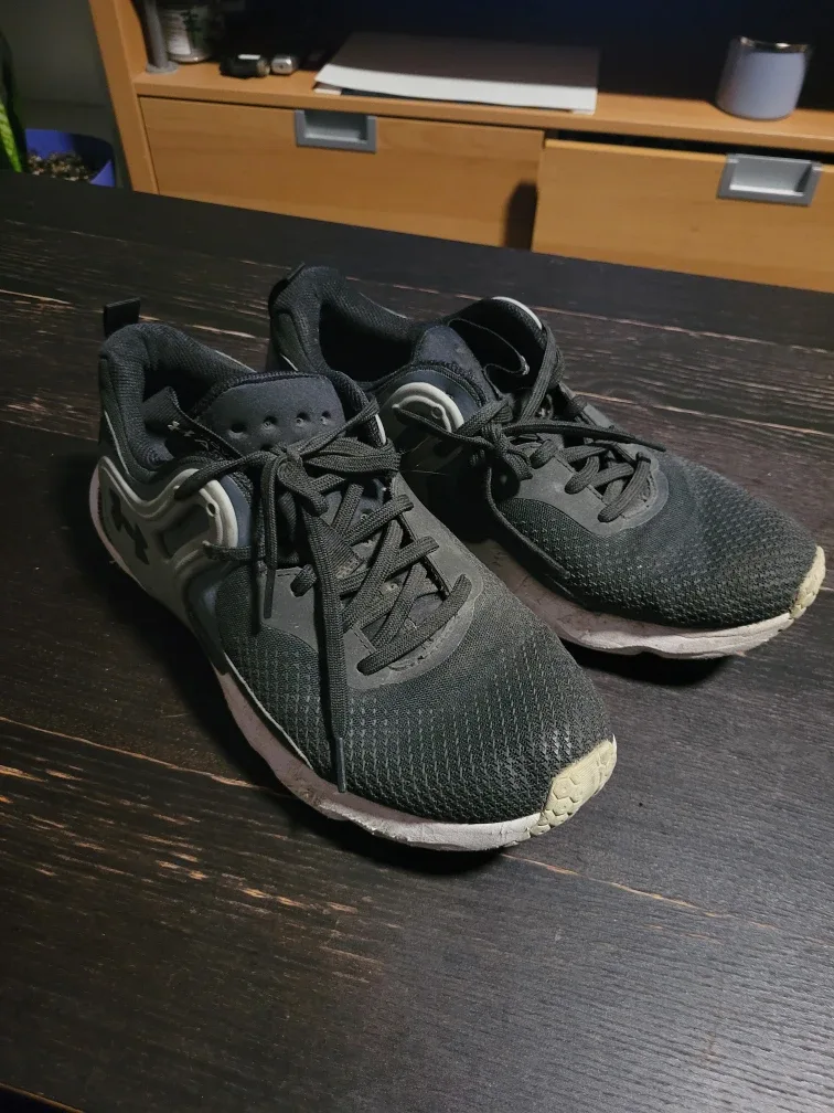 Under Armour HOVR Training Shoes - Size 11