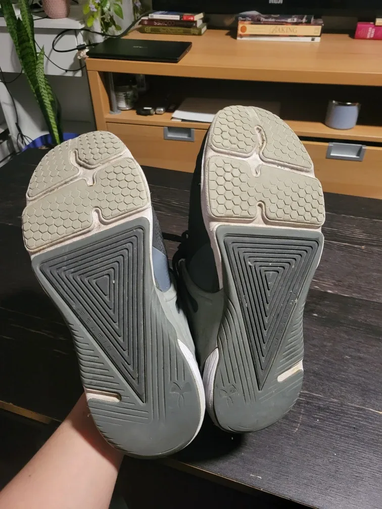 Under Armour HOVR Training Shoes - Size 11 image indicator(4)