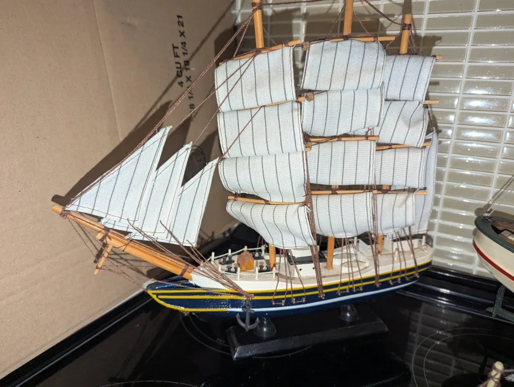 Handcrafted Wooden Model Fishing Boats image indicator(6)