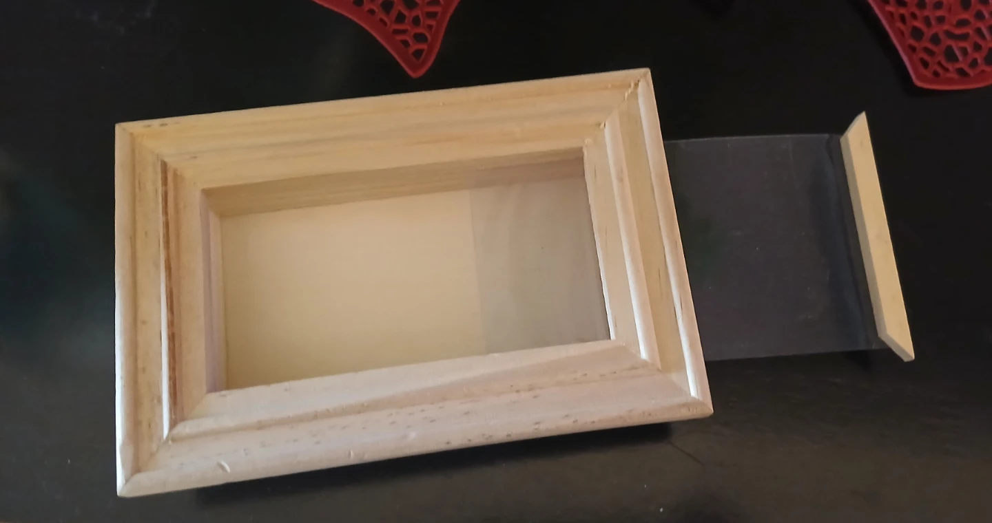 Wooden Picture Frame - photo 3