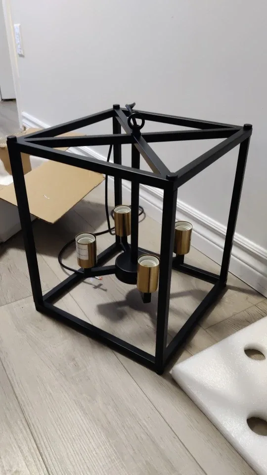 Febeleven 4-Light Gold Lantern Pendant Light image indicator(3)