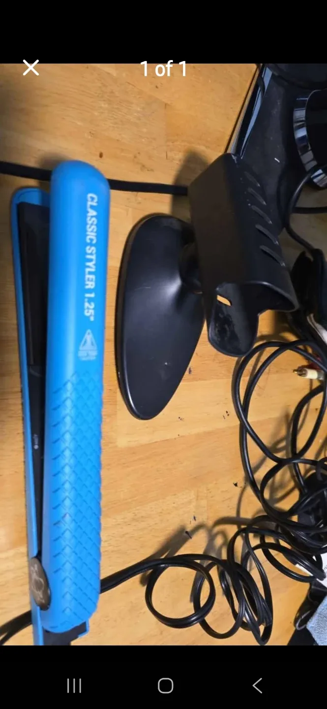 Hot Tools Classic Styler 1.25" Flat Iron - Blue