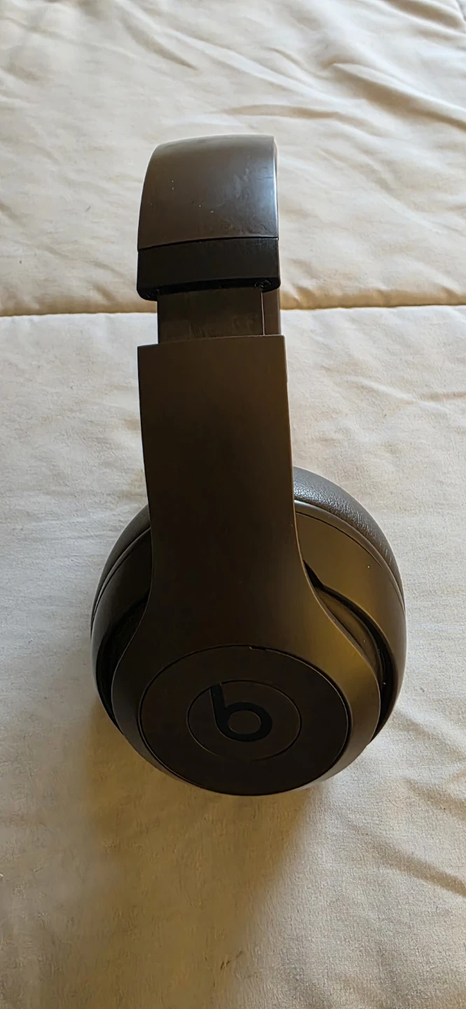 Beats Studio Pro Wireless Bluetooth Headphones - photo 2