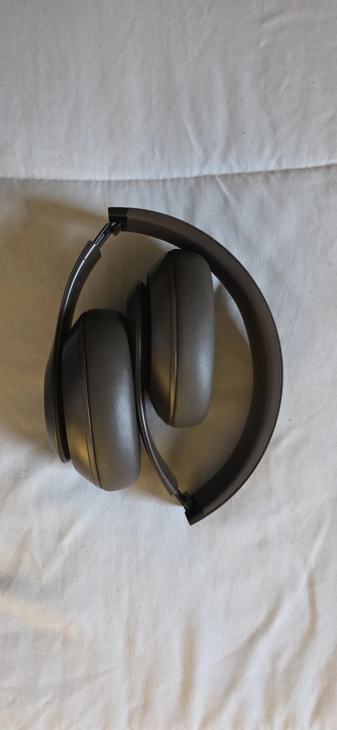 Beats Studio Pro Wireless Bluetooth Headphones - photo 3