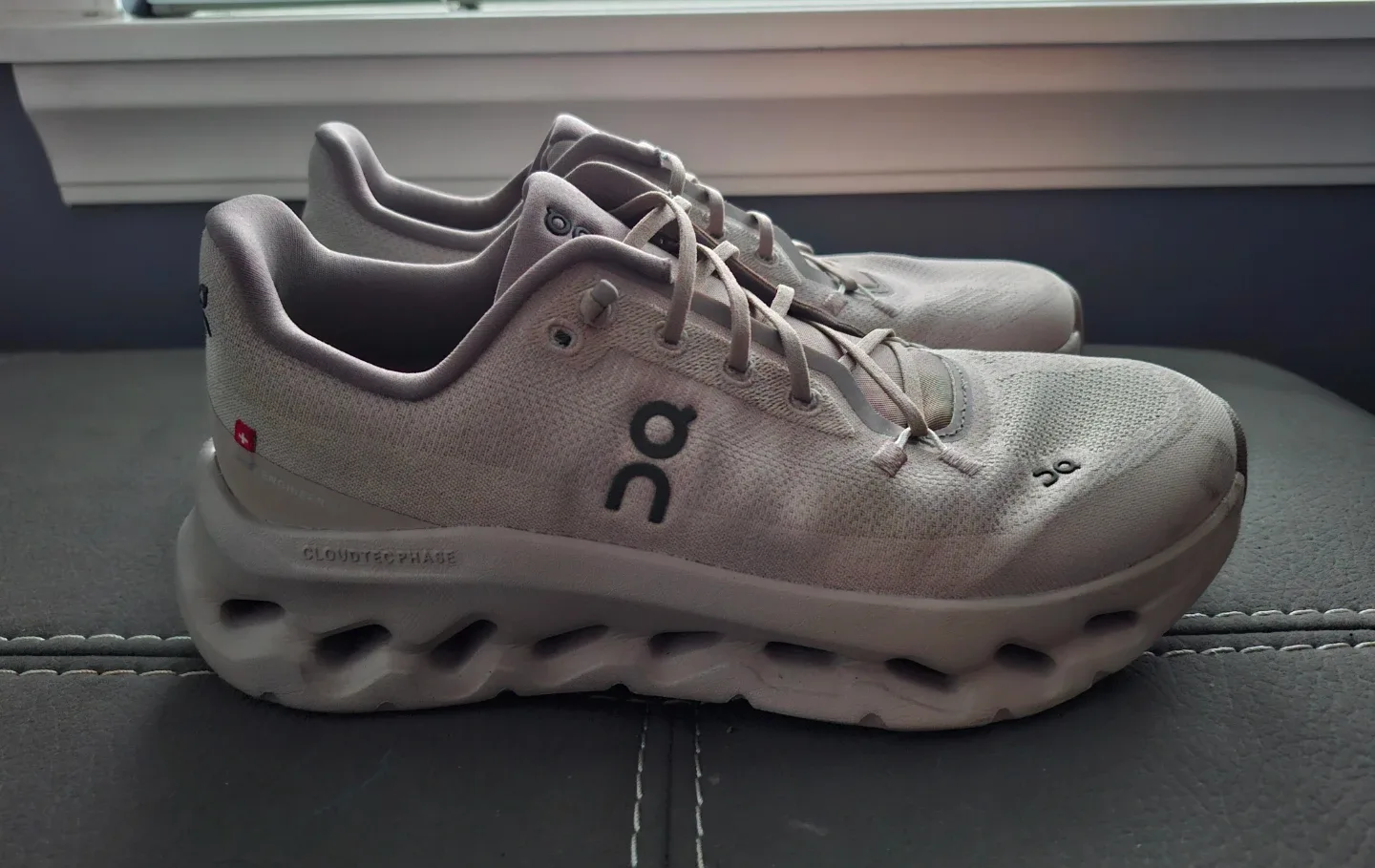 On Running Cloudmonster Women's Size 8.5