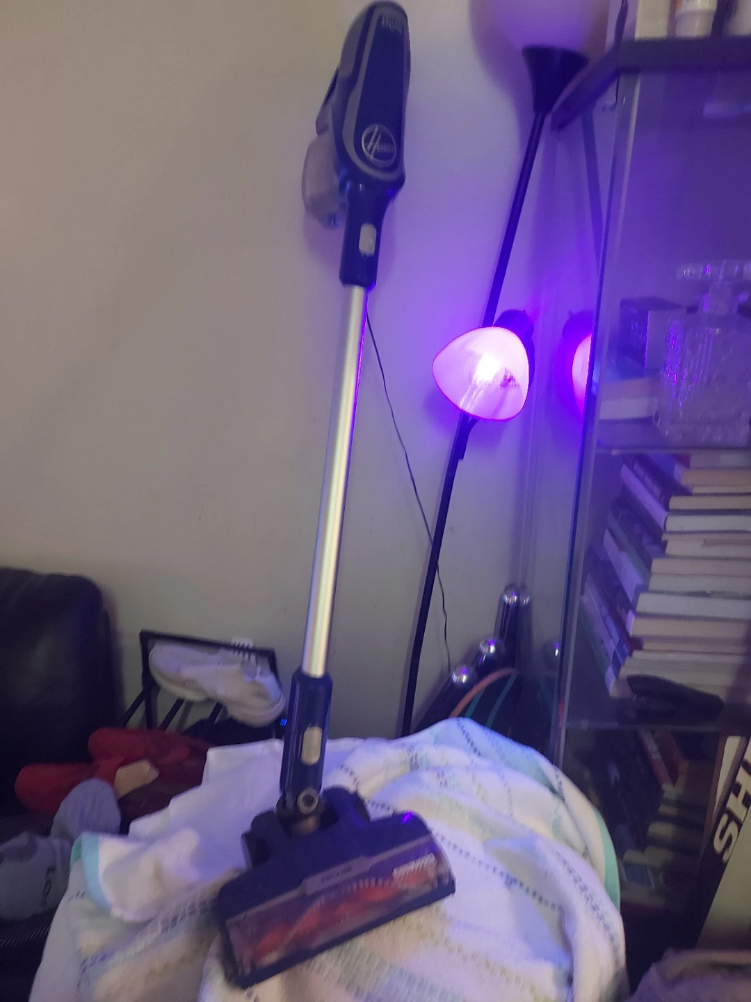 Hoover Impulse Cordless Vacuum - photo 2