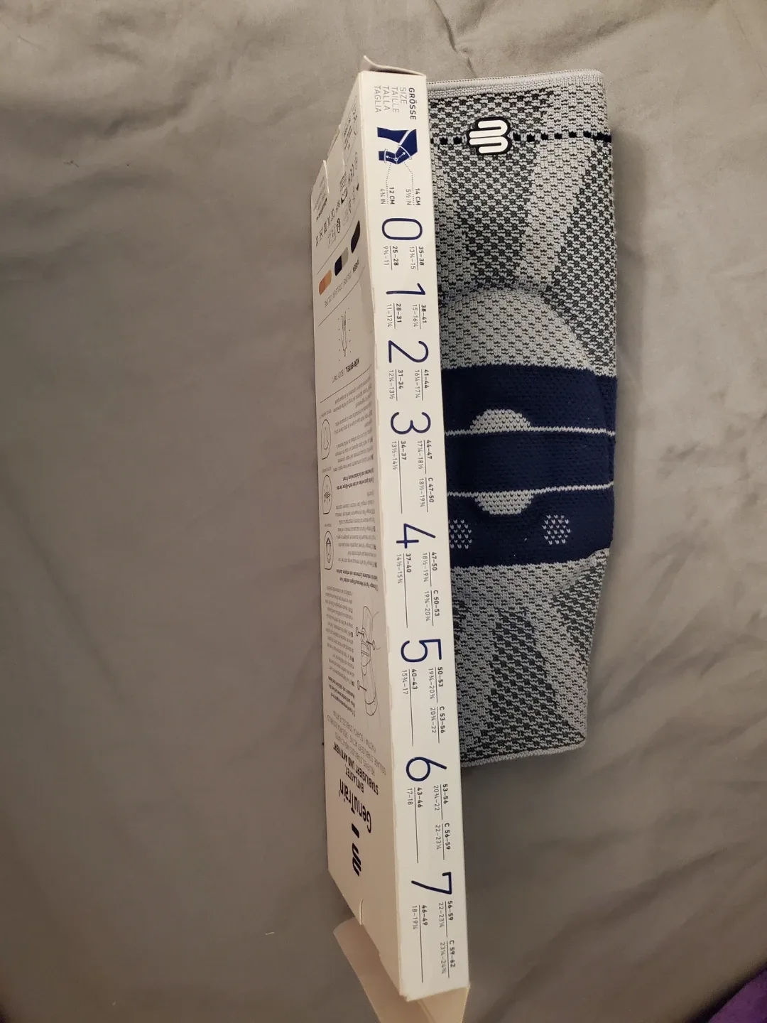 #Cleanout Bauerfeind GenuTrain Knee Support - Size 3 image indicator(6)