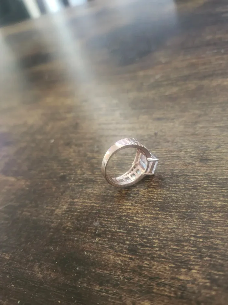 Ring with Clear Stone image indicator(3)