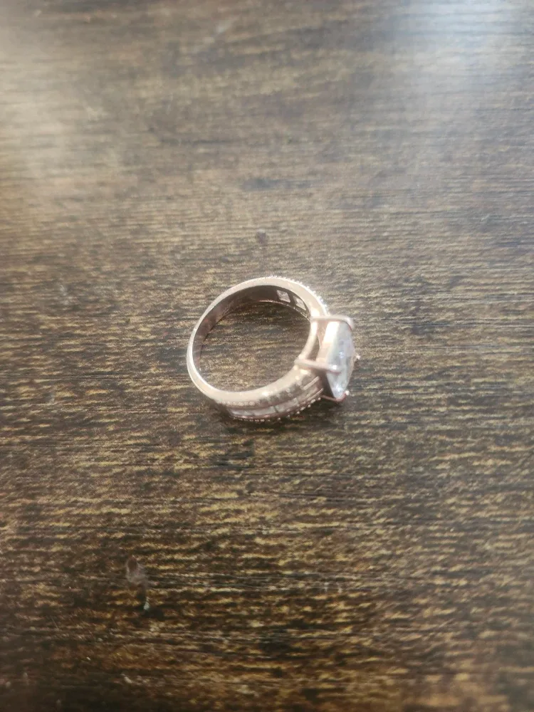 Ring with Clear Stone image indicator(4)