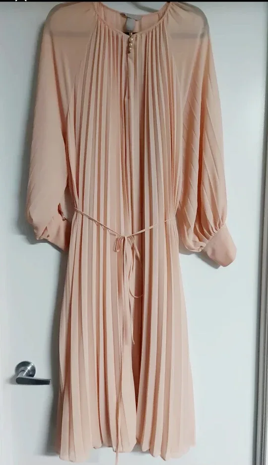 New H&M Pleated Dress - XL image indicator(2)