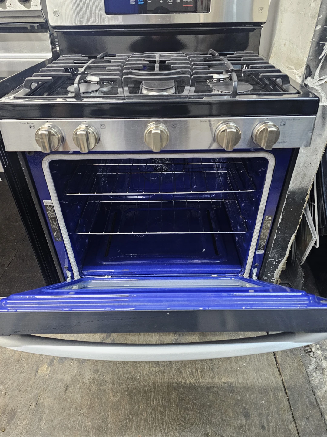 LG 30in Stainless steel gas stove FREE DELIVERY INSTALL WARRANTY - photo 2
