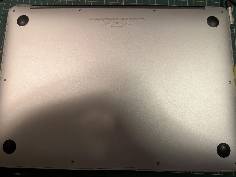 250GB 13" MacBook Air image indicator(4)