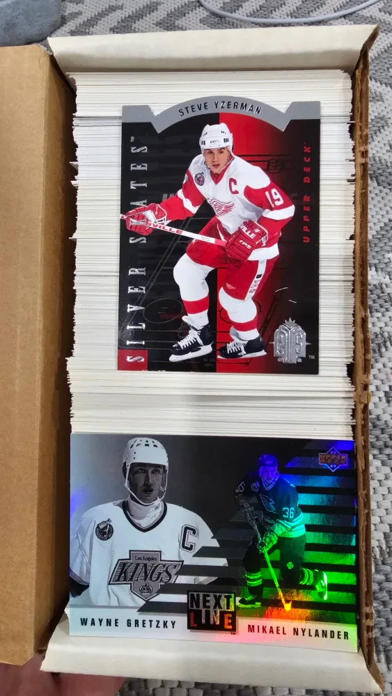 Hockey Cards image indicator(4)