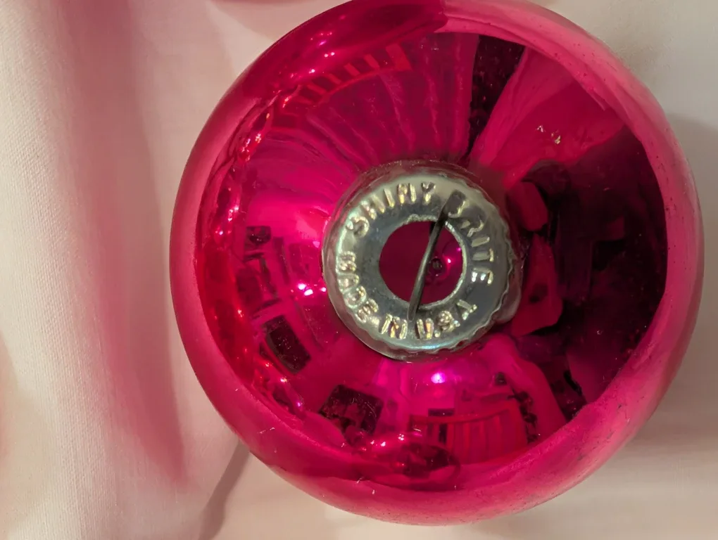 Vintage Christmas Tree Ornaments image indicator(4)