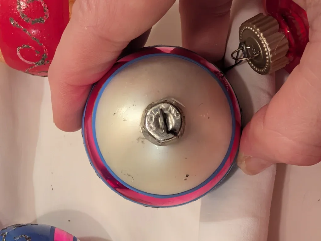 Vintage Christmas Tree Ornaments image indicator(5)