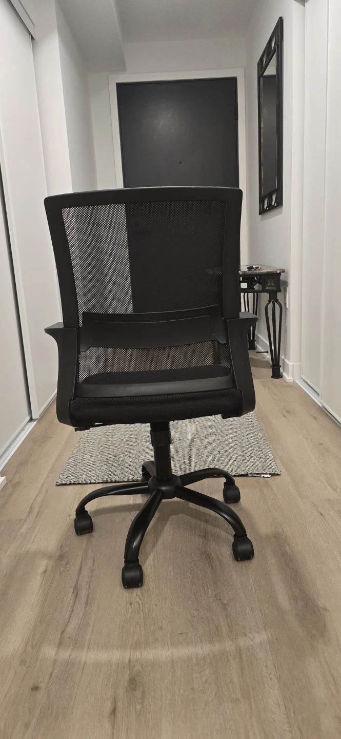 Black Mesh Office Chair