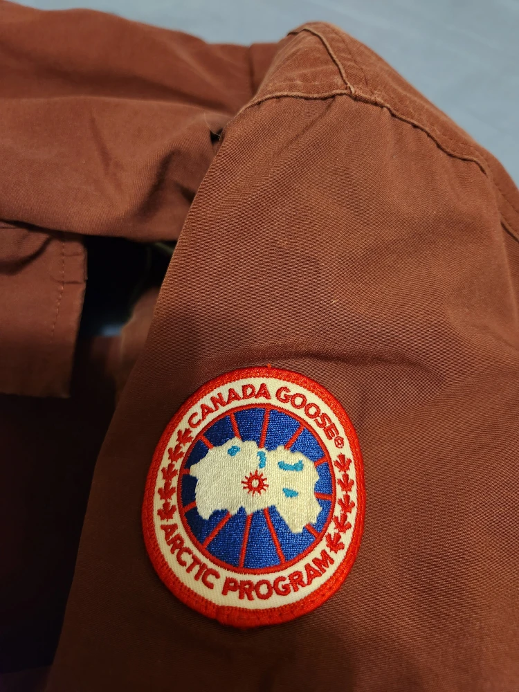 Canada Goose Expedition Parka - Size S - photo 3