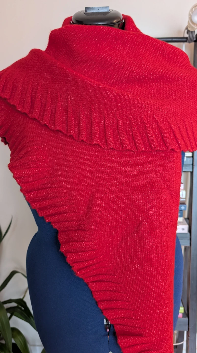 Ralph Lauren Red Ruffled Shawl - photo 3
