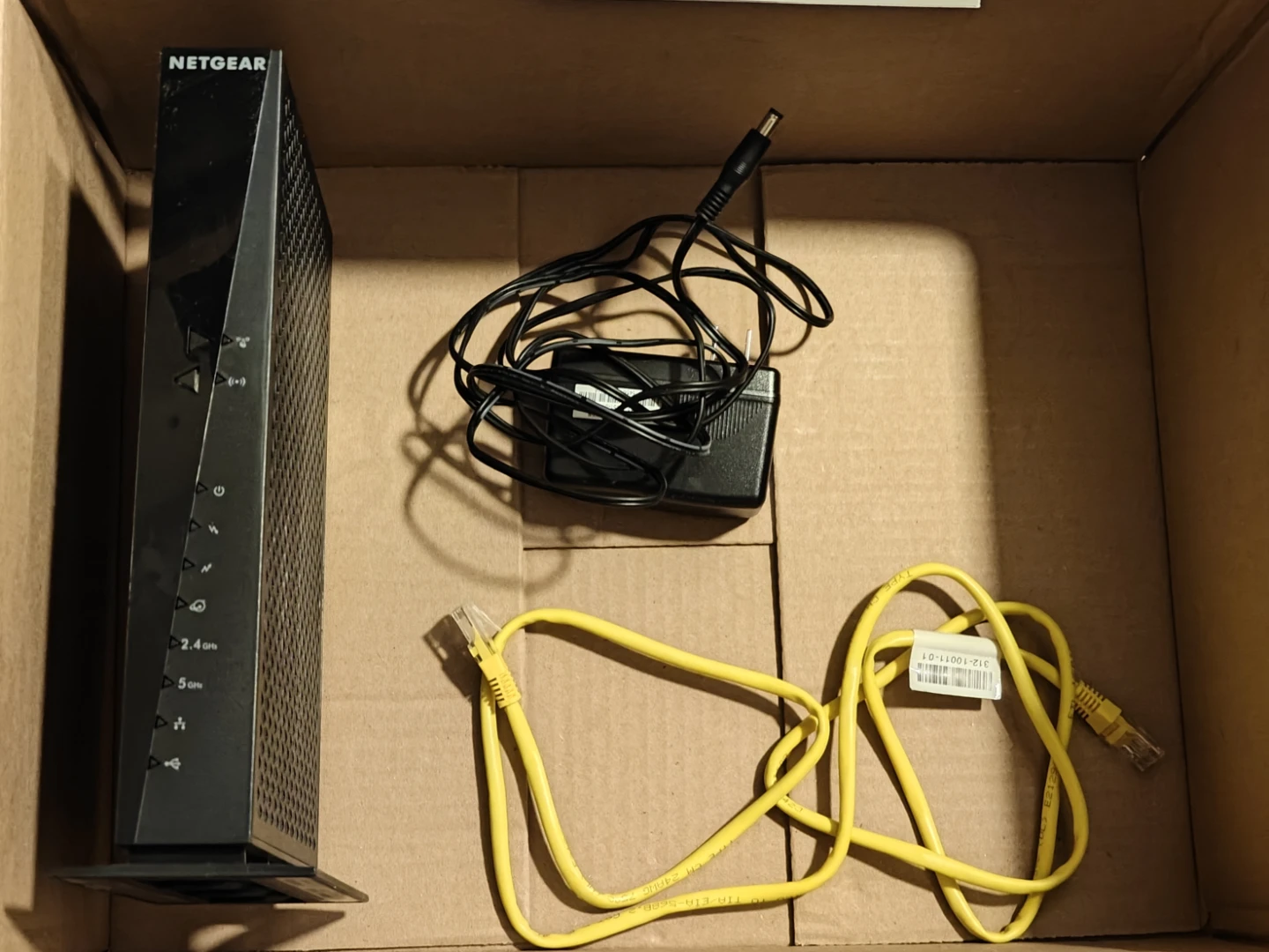 NETGEAR AC1750 WiFi Cable Modem Router C6300v2 - photo 2