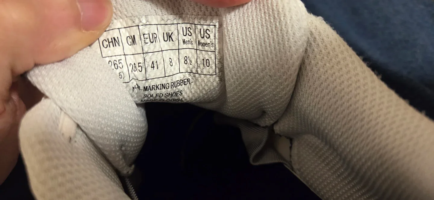 Yonex SHB220CR Badminton Shoes - US 8.5 image indicator(3)