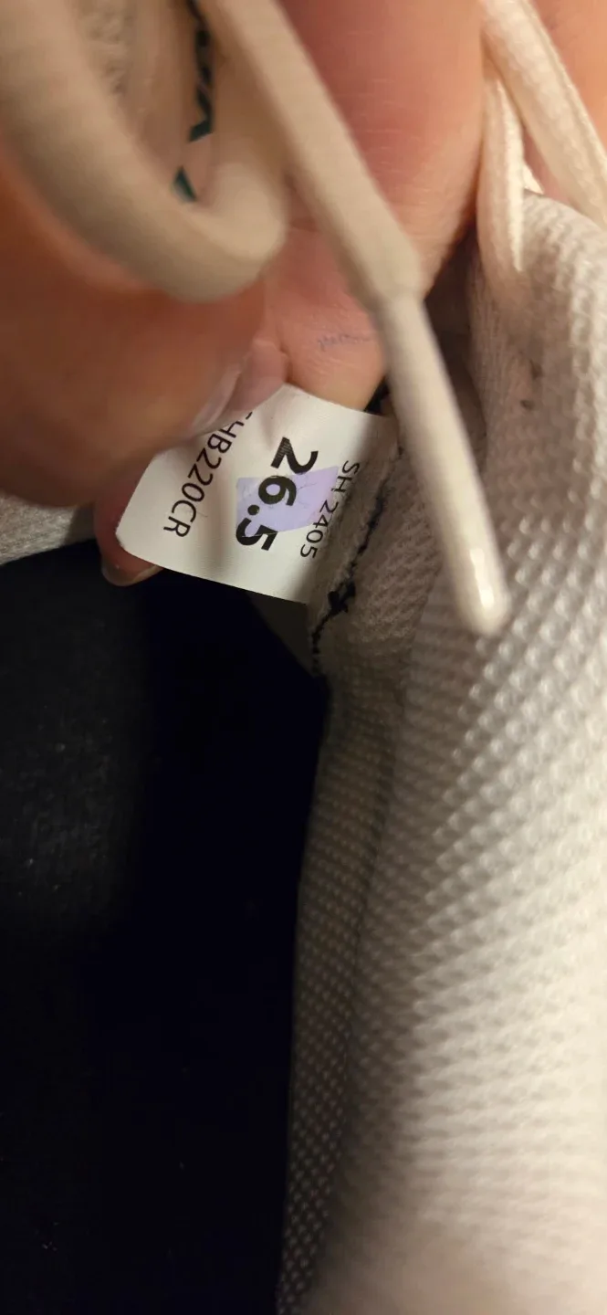 Yonex SHB220CR Badminton Shoes - US 8.5 image indicator(4)