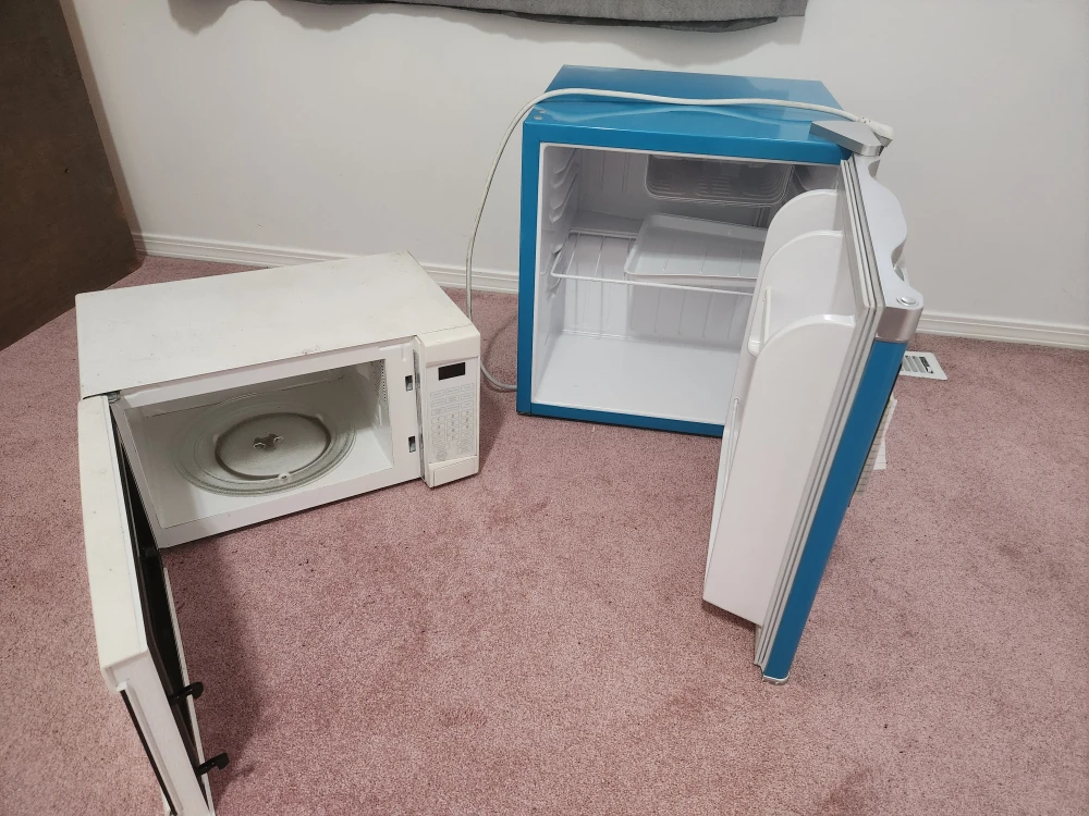 Microwave & RCA Mini Fridge - Bundle! - photo 2