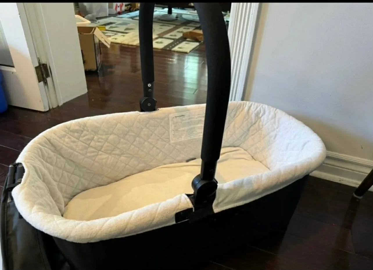 Bassinet - Black