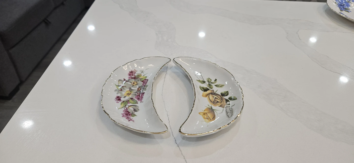 Vintage Crescent Dishes - Floral Design - photo 4