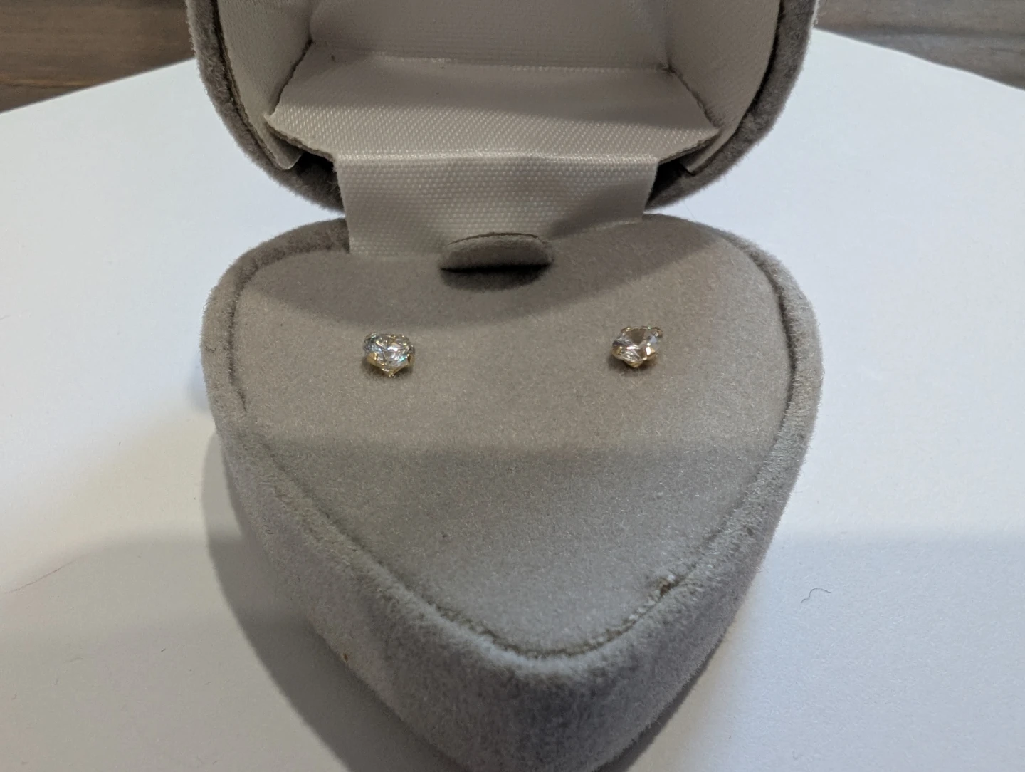 Brand New 14K Yellow Gold Cubic Zirconia Earrings For Sale - photo 3