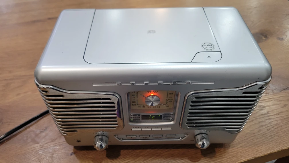 Antique TEAC SL-D80 CD Receiver / Radio