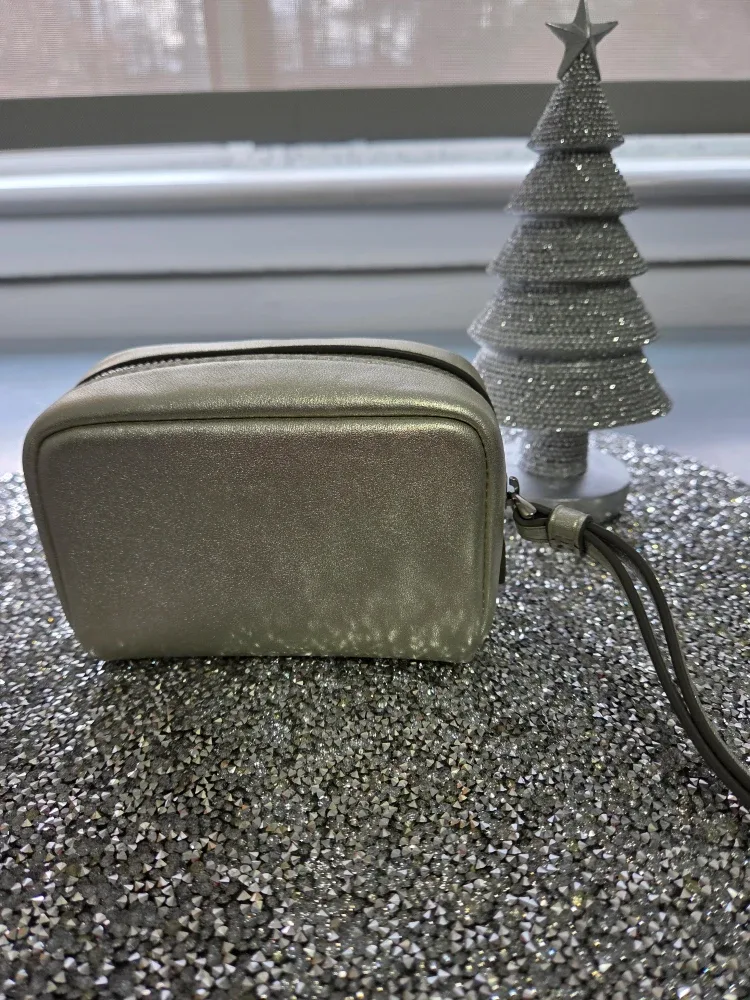 NWT Coach Metallic Silver Wristlet #Cleanout image indicator(4)